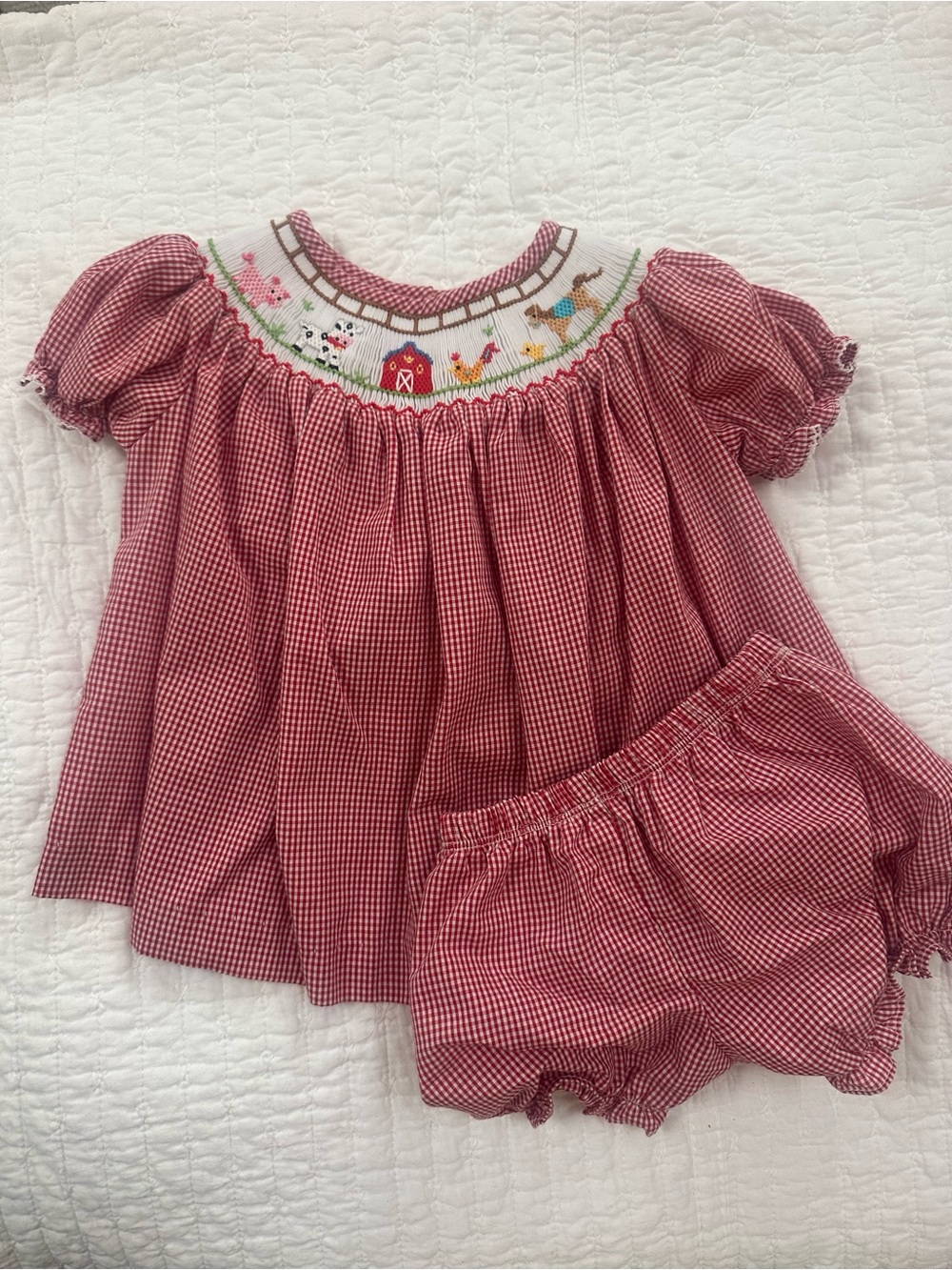 Classic whimsy red/white check farm theme smock dress/bloomers. 18m